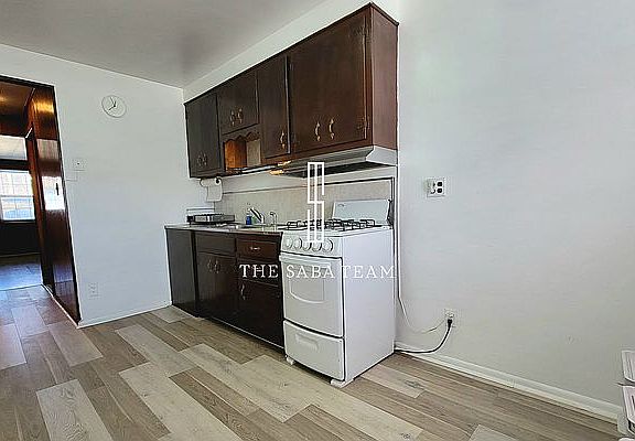 3rd image of 24-03 93rd St #1