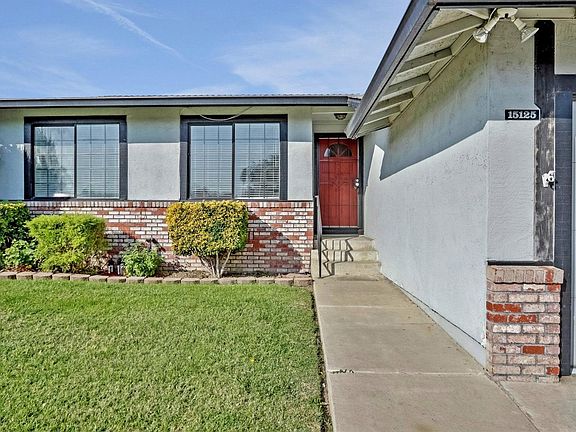 4th image of 15125 Cambridge Dr
