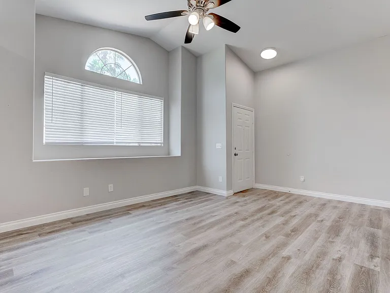 1613 Cathedral Peak Ct — Photo 6