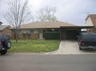 901 S Howard Ave, Moore, OK 73160