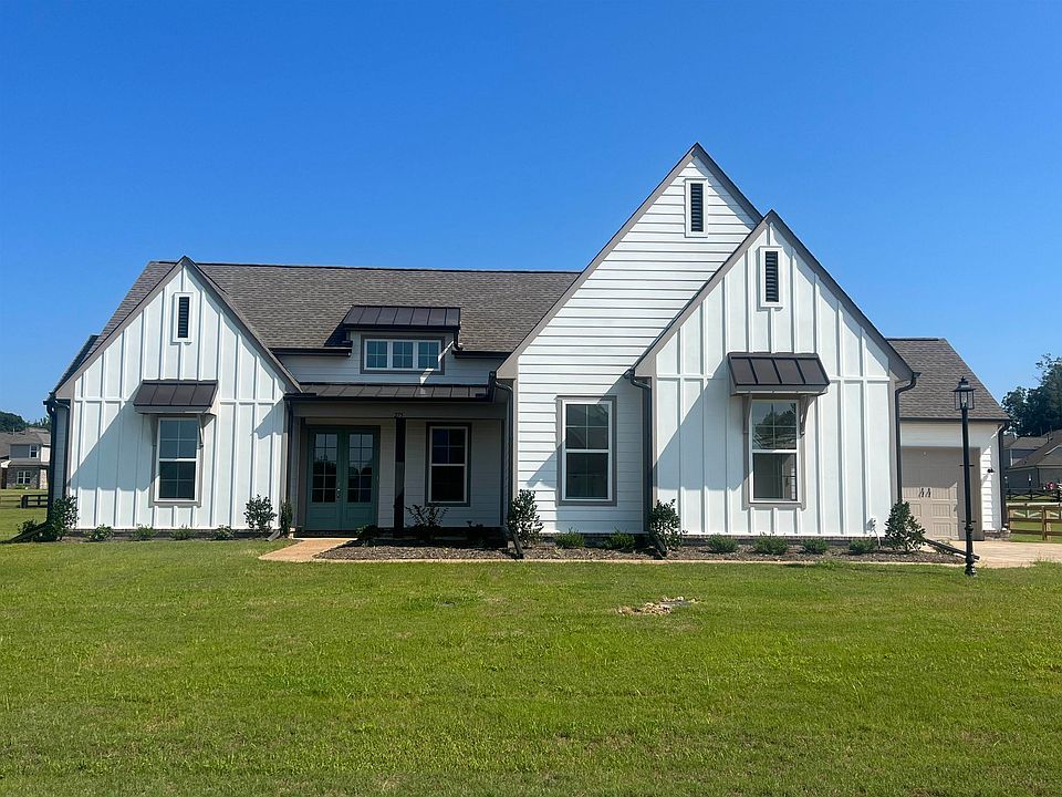 1st image of 275 Burrow Dr