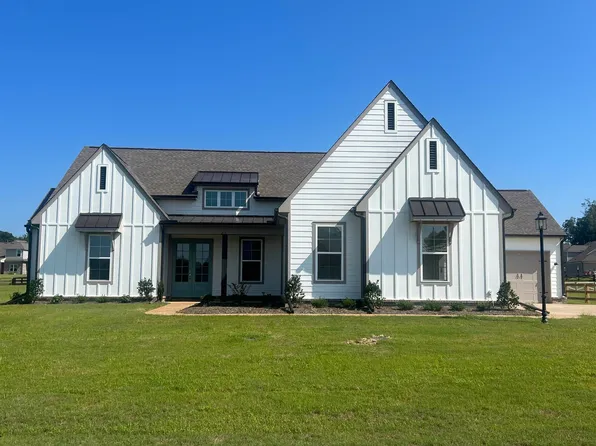 275 Burrow Dr, Piperton, TN 38017