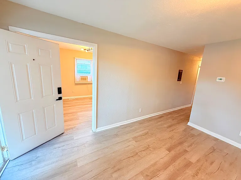 1101 Fontana St — Photo 18