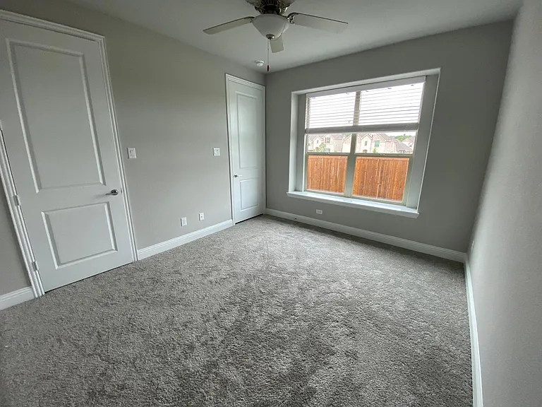 901 Coyote Dr — Photo 25