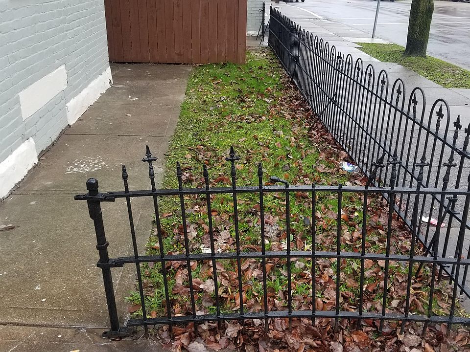 1st image of 1101 Isabella St #4