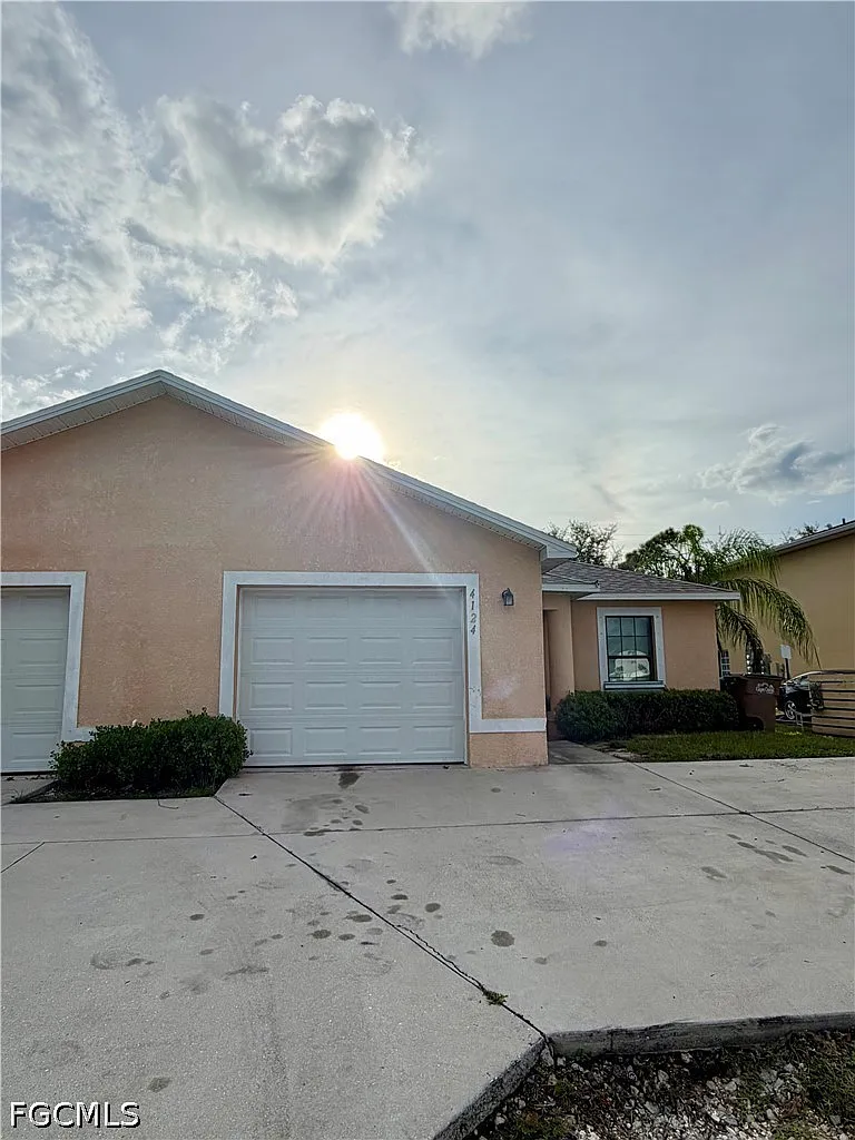 3 bed, 2.0 bath, 1209 sqft, $1,800 — Photo 1