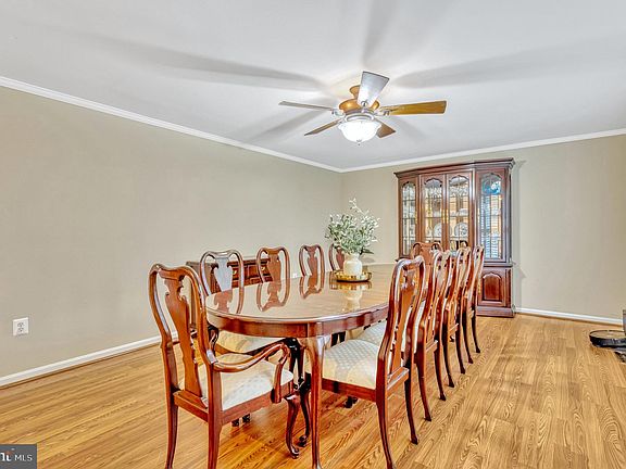 5th image of 15600 Lansdowne Ln