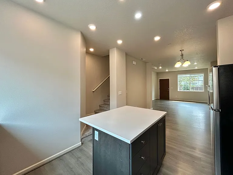 7211 NW Eleanor Ave — Photo 25