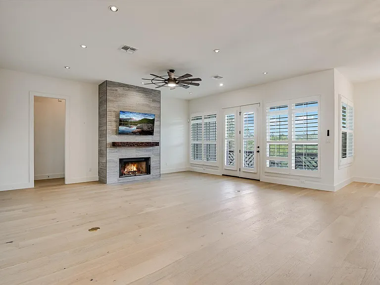 935 Wesley Ridge Dr — Photo 9
