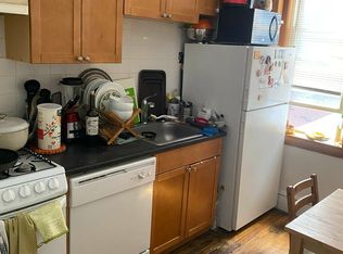 99 Hancock St APT 3, Cambridge, MA 02139