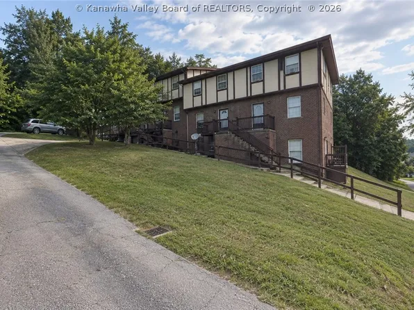 510 Baker St, Hamlin, WV 25523