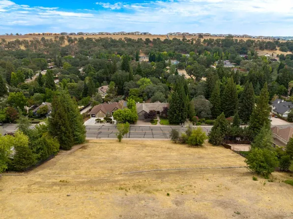 3962 Rawhide Rd, Rocklin, CA 95677