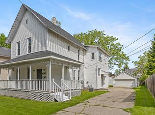 141 Carrier St NE, Grand Rapids, MI 49505