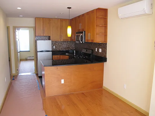 Rented by J Misrahi Realty Corp | media 20