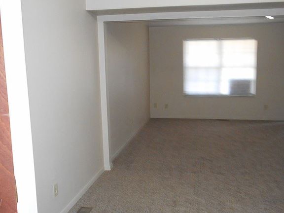 3rd image of 1137 Stadium Dr APT 1
