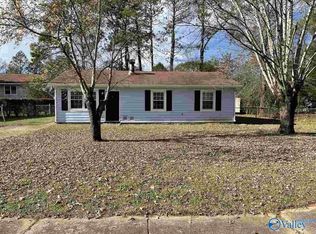 3913 W Oak Way SW, Huntsville, AL 35805