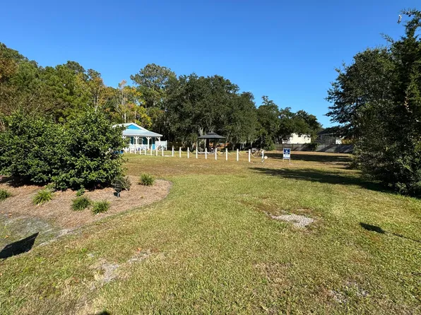 6023 Myrtle Grove Road, Wilmington, NC 28409