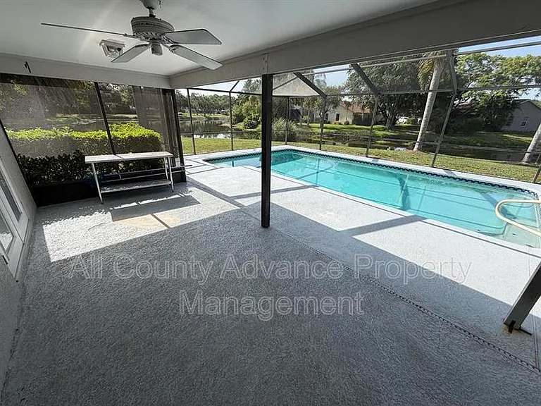 3232 Oakwood Pl — Photo 18
