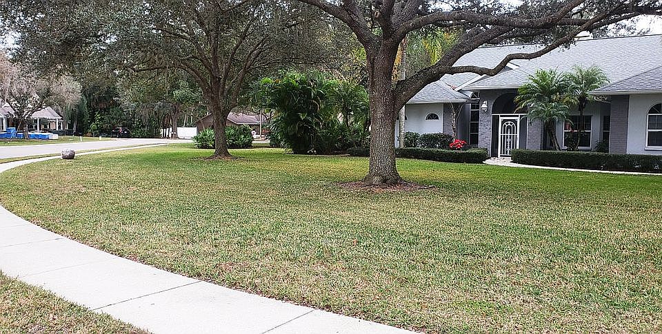 2nd image of 211 Woodview Way