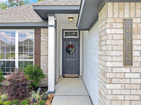 5th image of 383 Shoreview Dr