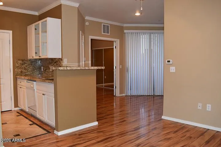 2 bed, 2.0 bath, 790 sqft, $1,550 — Photo 3
