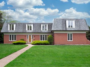 1625 Dartmouth Ln, Deerfield, IL 60015