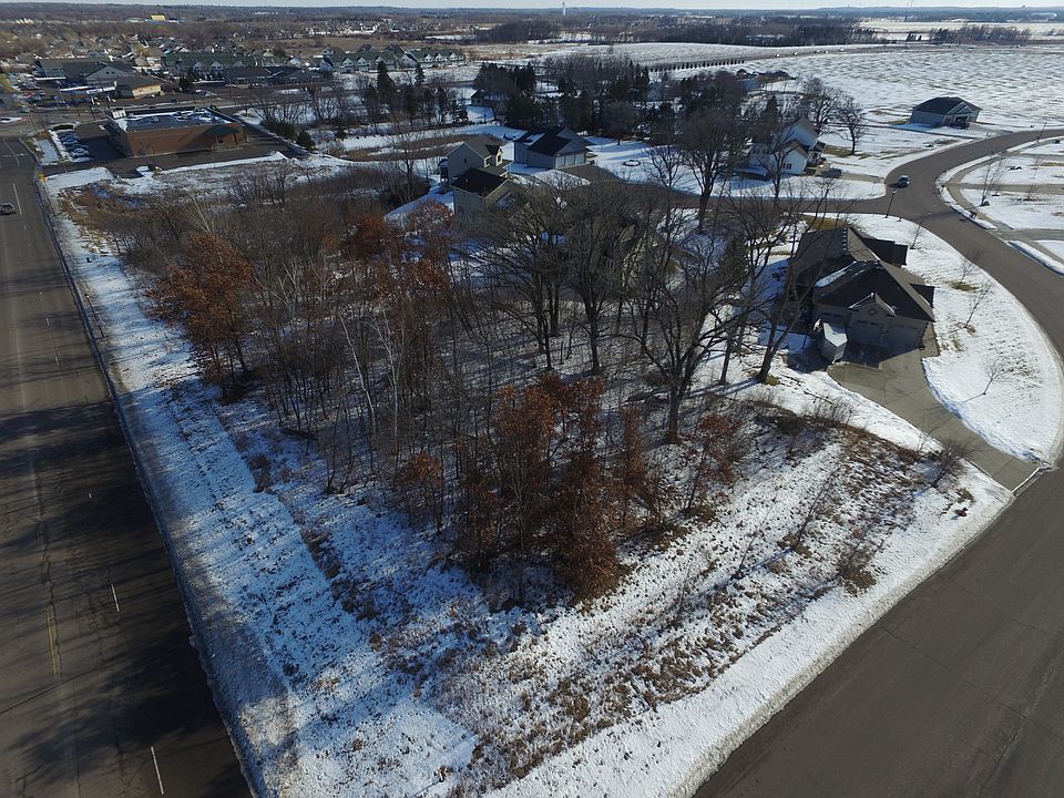 2nd image of 200 12th Ave S