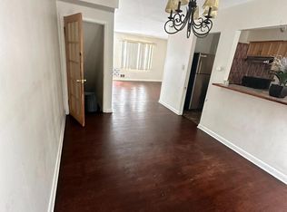 612 Queensgate Rd, Baltimore, MD 21229