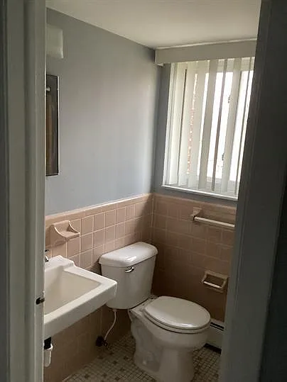 415 E Mill St — Photo 5