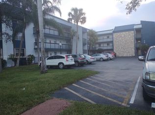 3170 Holiday Springs Blvd #6-103, Margate, FL 33063