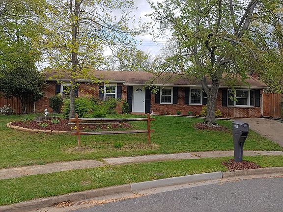 2nd image of 1356 Oakshire Ct