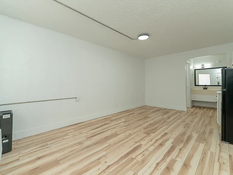 4120 Williams Ave #A — Photo 13