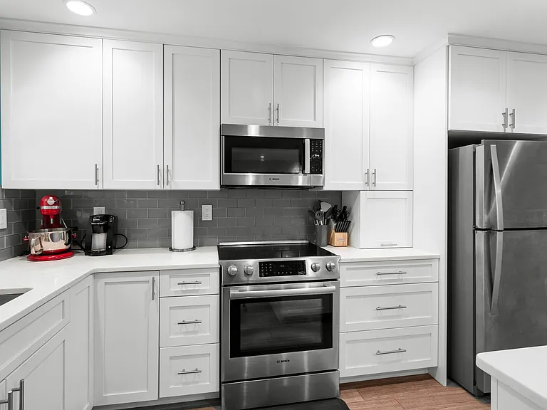 7760 New Providence Dr #2 — Photo 4