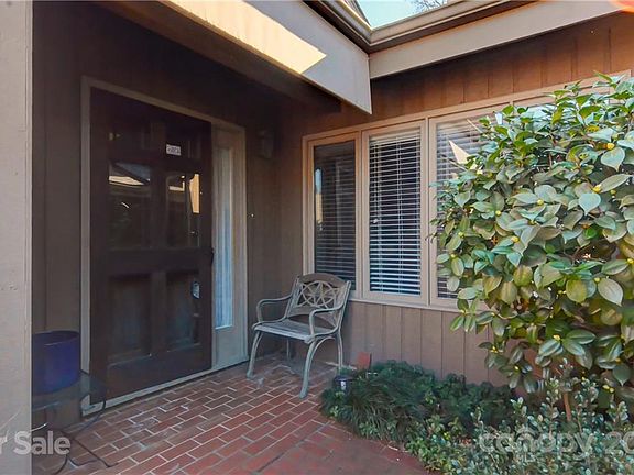 4th image of 5009 Sunningdale Ct