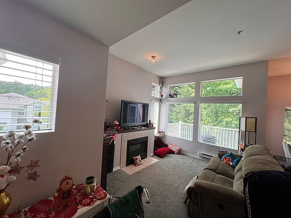 4th image of 22019 41st Pl S Unit 201