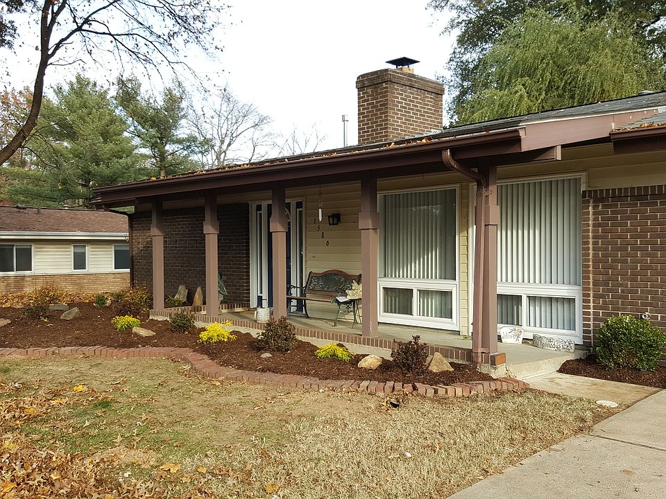 2 Car Garage