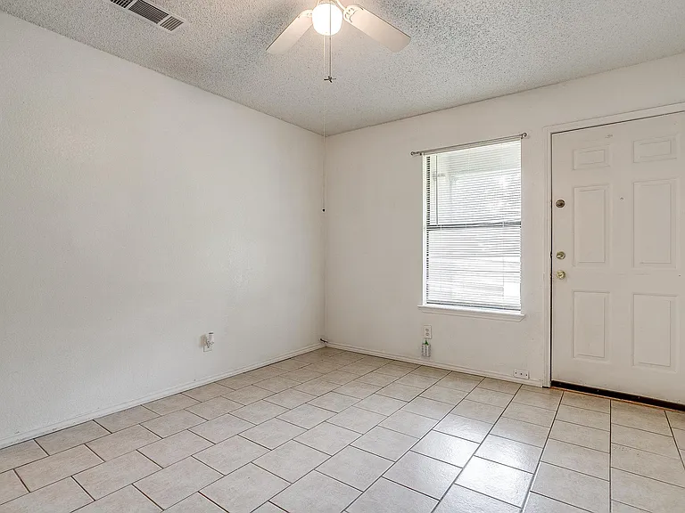 1009 W 4th St #1011 — Photo 16