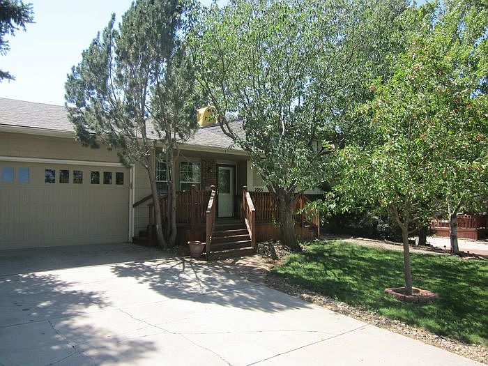 2nd image of 2055 Rusty Hinge Dr