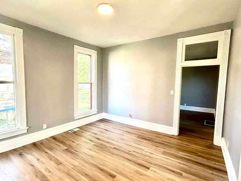 828 SE 8th St #A — Photo 11