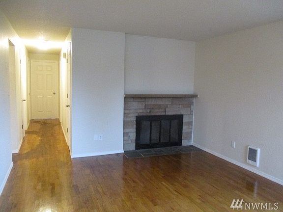 5th image of 1610 S Hosmer St