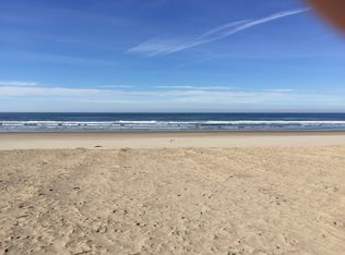 802 NW Oceania Dr, Waldport, OR 97394
