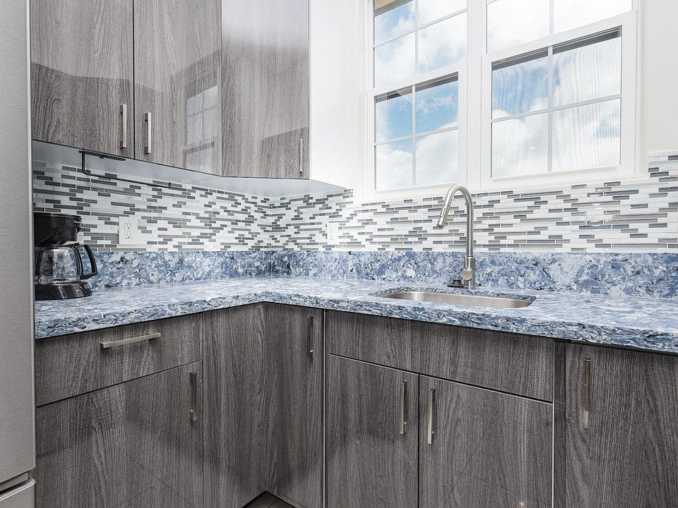 Unit Photo