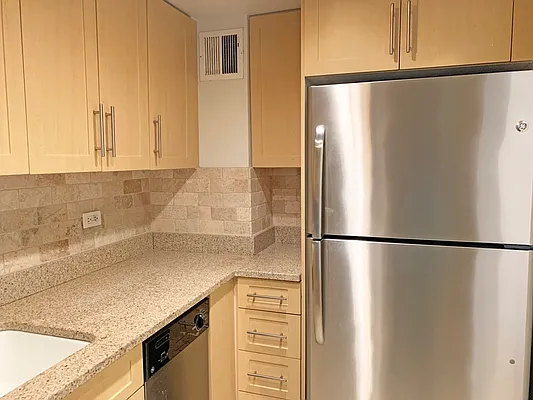 Rented by Stonehenge NYC LLC | media 101