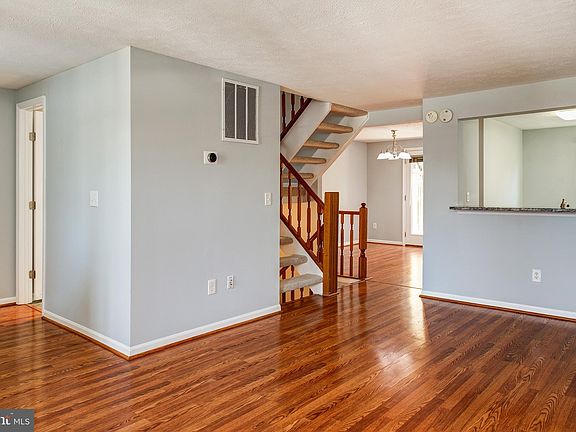 2nd image of 6831 Ericka Ave
