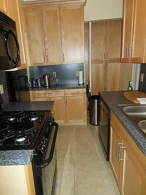 Rented by Walters NYC Ltd.  | media 21