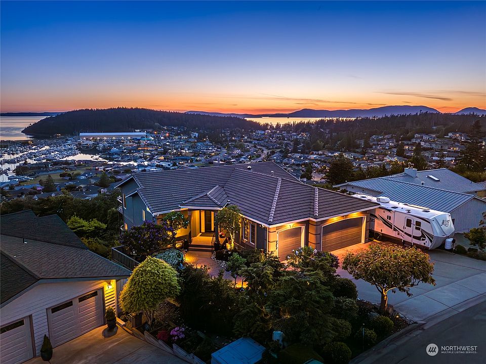 1st image of 2202 Highland Drive