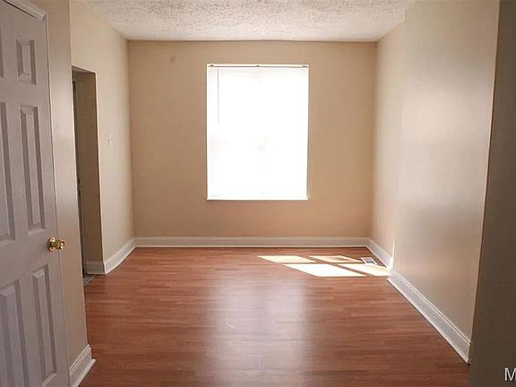 5th image of 2923 Miami St