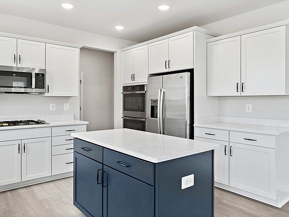 Quartz countertops in kitchen