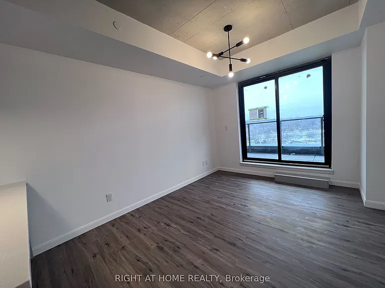 7 Erie Ave #711 — Photo 10