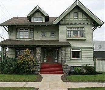 2nd image of 612 N 4th St
